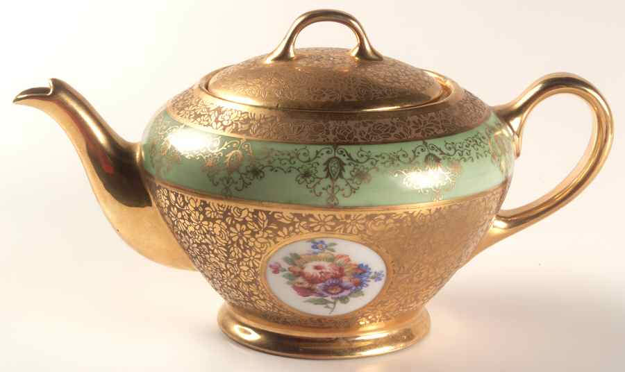 335 Teapot & Lid by J S Maier-1
