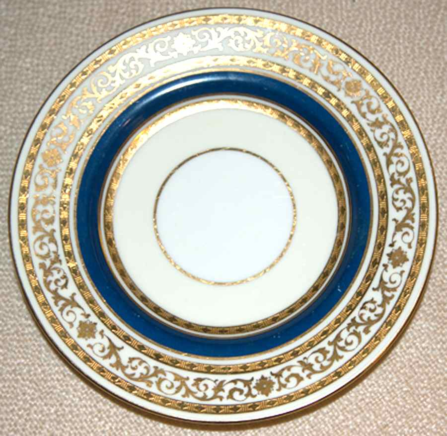 X202E Dinner Plate by Minton-1