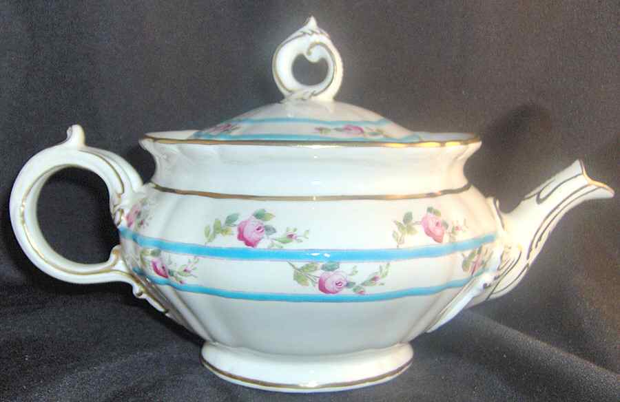 H123 (Scalloped) Teapot & Lid by Minton-1