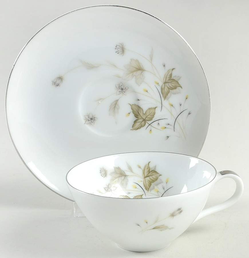 7486 Flat Cup & Saucer Set by Modar-1