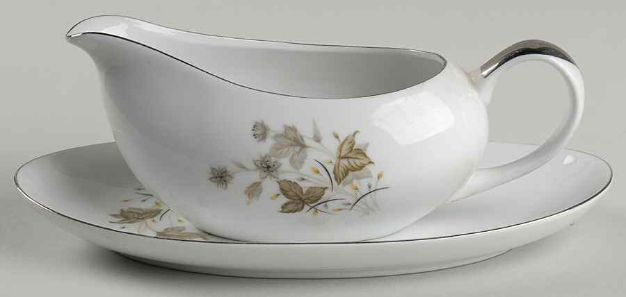 7486 Gravy Boat & Underplate by Modar-1