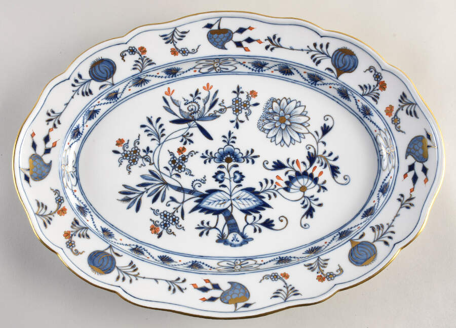 Blue Onion Rich 16" Oval Serving Platter by Meissen (Germany)-1