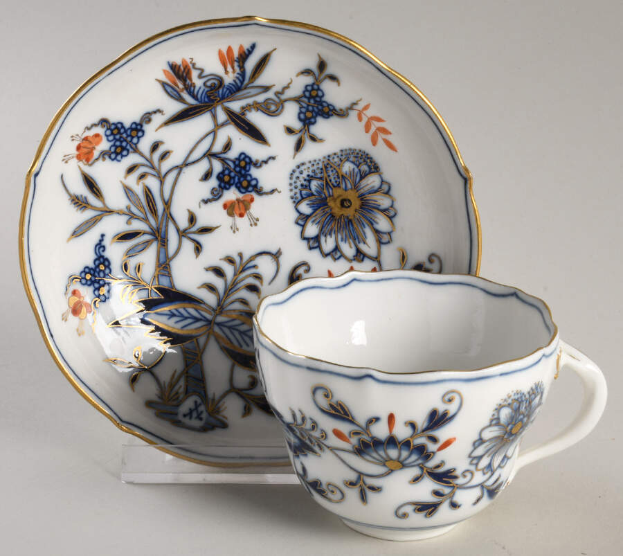 Blue Onion Rich Flat Cup & Saucer Set by Meissen (Germany)-1