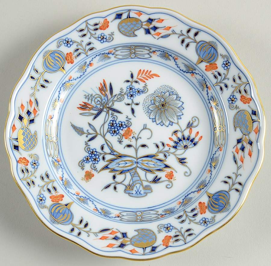 Blue Onion Rich Bread & Butter Plate by Meissen (Germany)-1