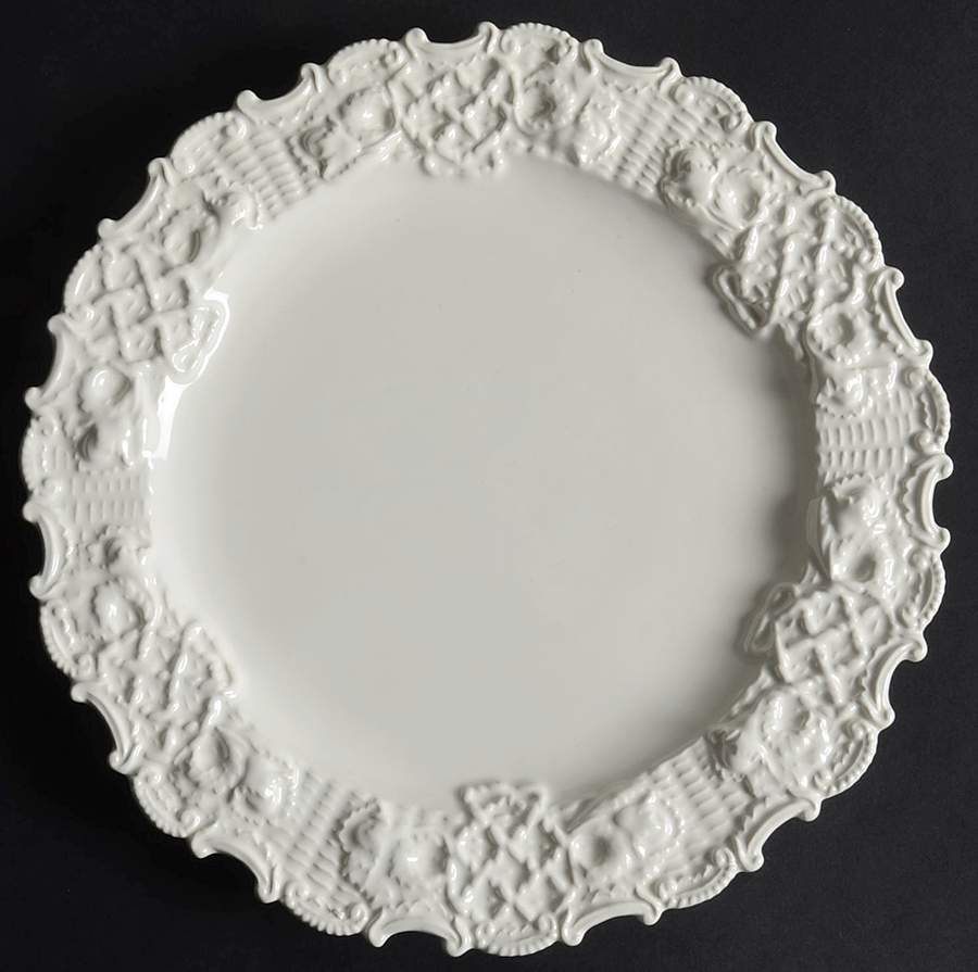 Longton Hall Dessert/Pie Plate by Mottahedeh-1