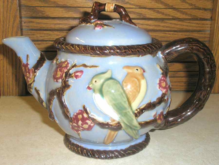 MAN10 Teapot & Lid by Seymour Mann-1