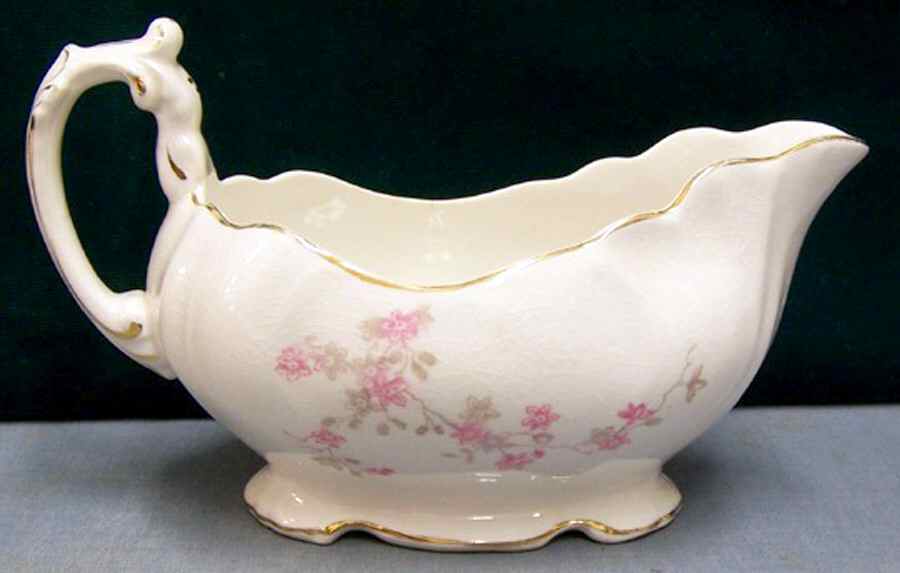 MAD225 Gravy Boat by John Maddock & Sons-1