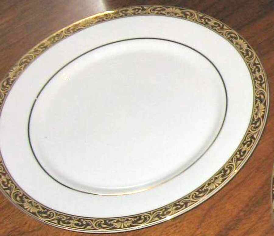 MTW23 Salad Plate by Martha Stewart-1