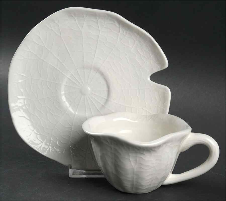 MHA1 Flat Cup & Saucer Set by Michael Aram-1