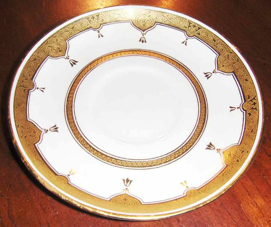 G5768 Dinner Plate by Minton-1