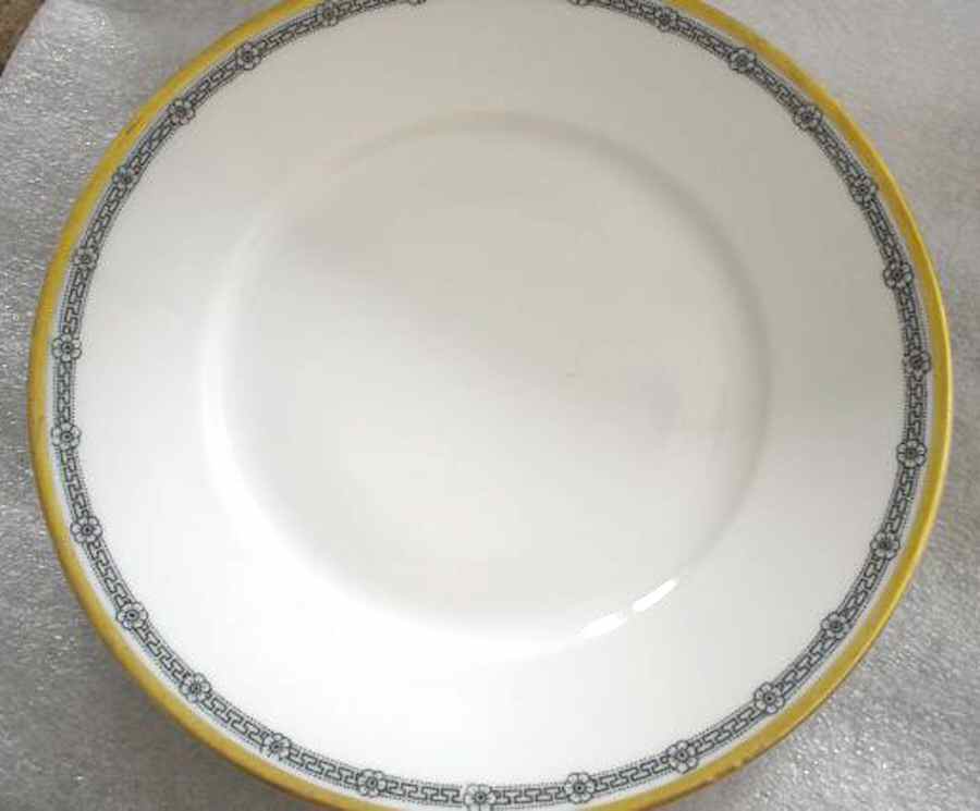 MUE148 Dinner Plate by Paul Muller-1