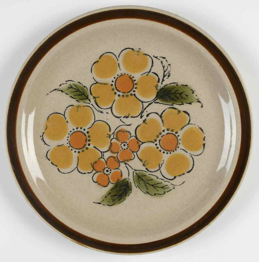 MOC1 Dinner Plate by Montrose-1