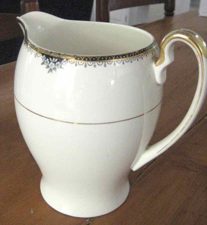Wilton Creamer by Alfred Meakin-1