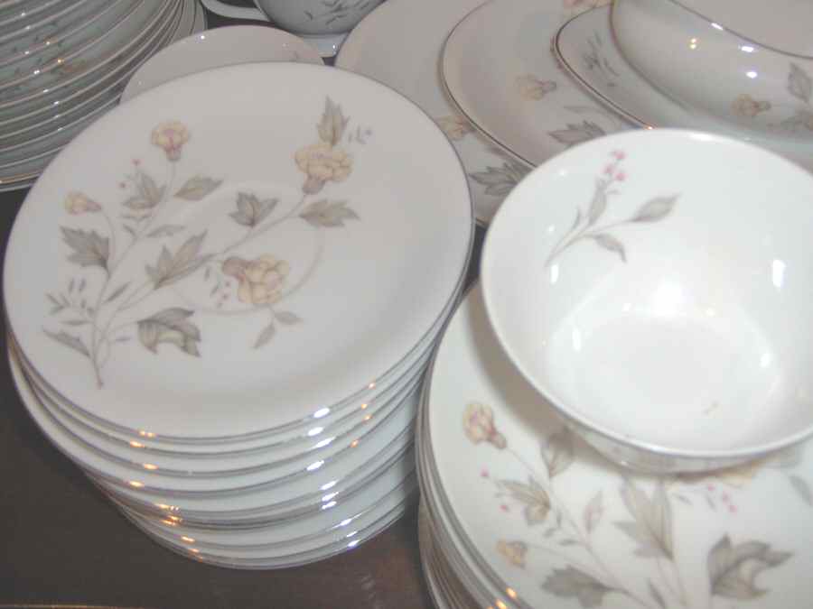 MEI1147 Saucer by Meito-1