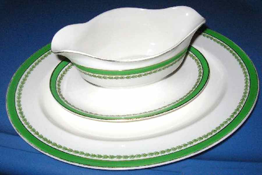 MEA318 Gravy Boat with Attached Underplate by Alfred Meakin-1