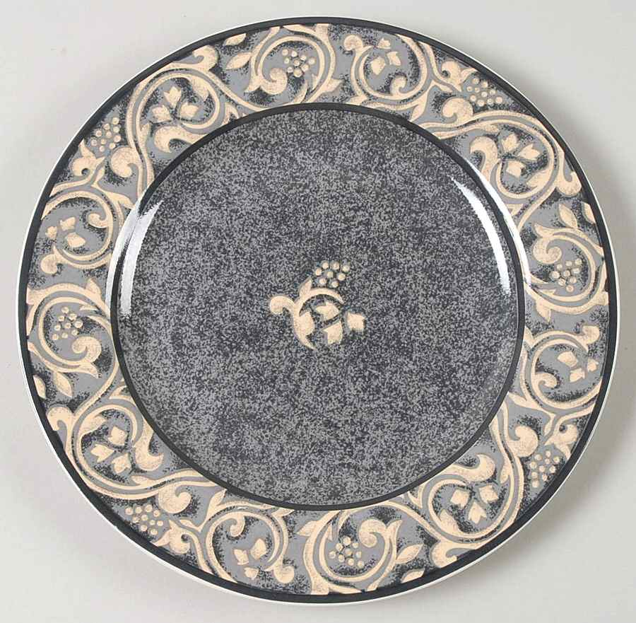 Fresco Salad Plate by Misono-1