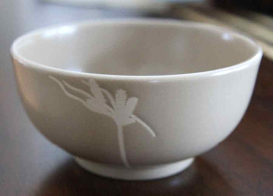 Sliver Tan Fruit/Dessert (Sauce) Bowl by Mikasa-1