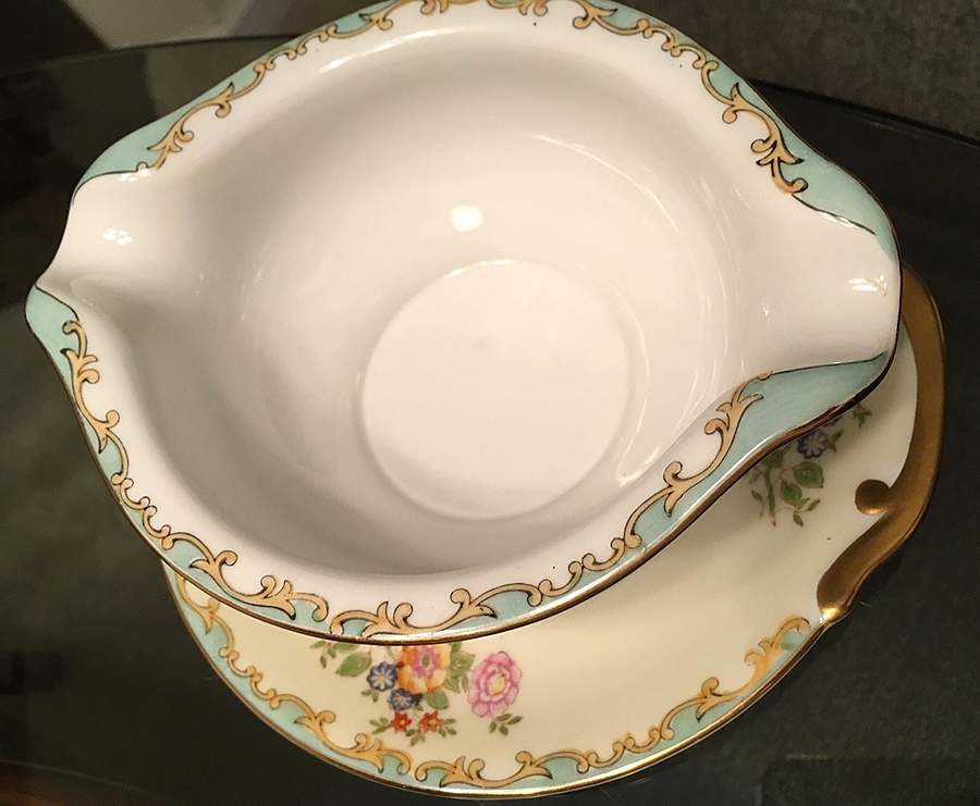 MEI1152 Gravy Boat with Attached Underplate by Meito-1