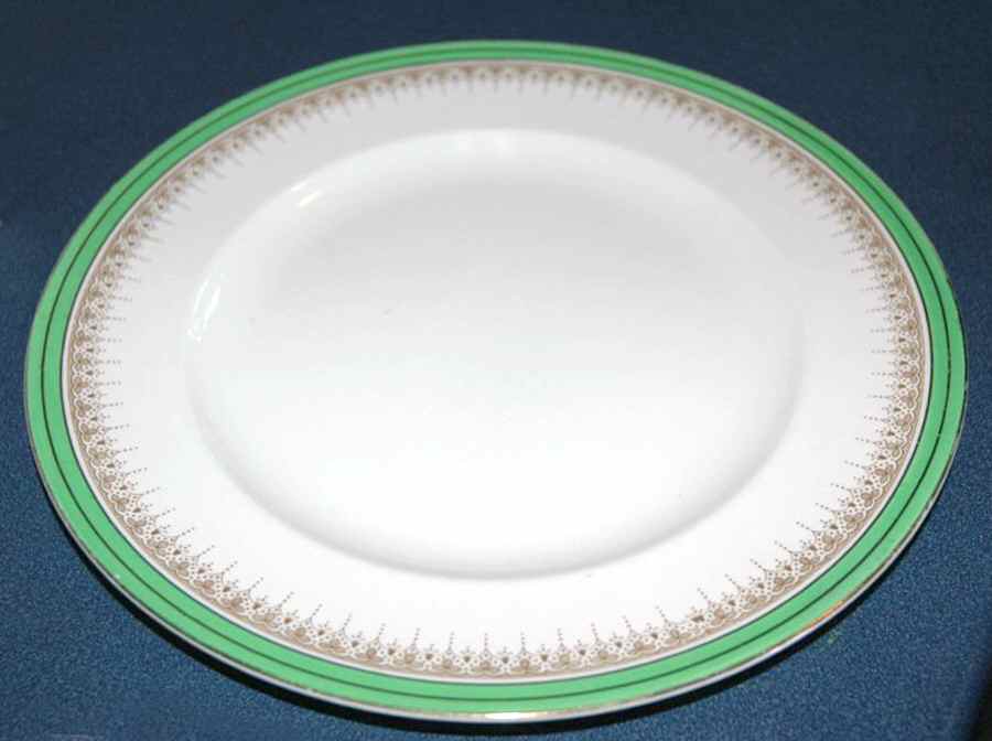 Royal Wembley Green Dinner Plate by Alfred Meakin-1