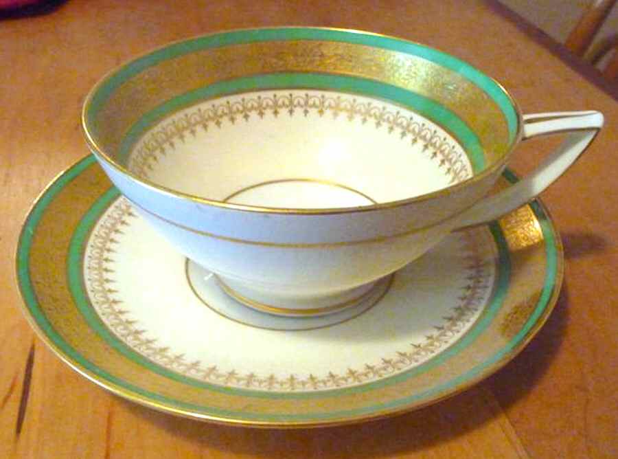 H3961 Footed Cup & Saucer Set by Minton-1