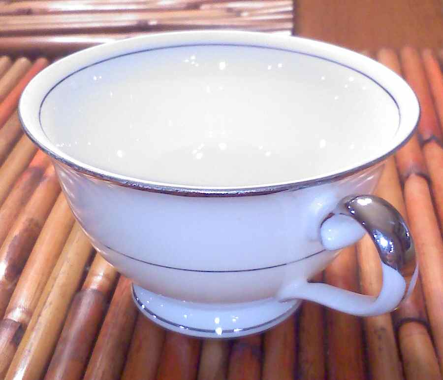 MEI1072 Footed Cup by Meito-1