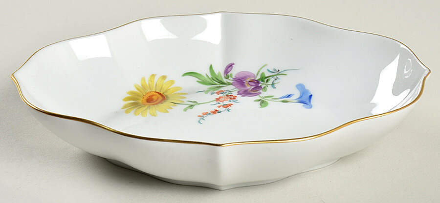MSS180 7" Oval Sweet Meat Dish by Meissen (Germany)-1