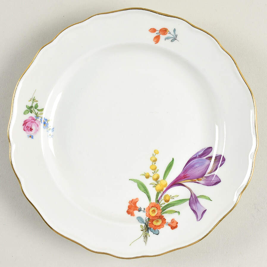 MSS180 Dessert/Pie Plate by Meissen (Germany)-1