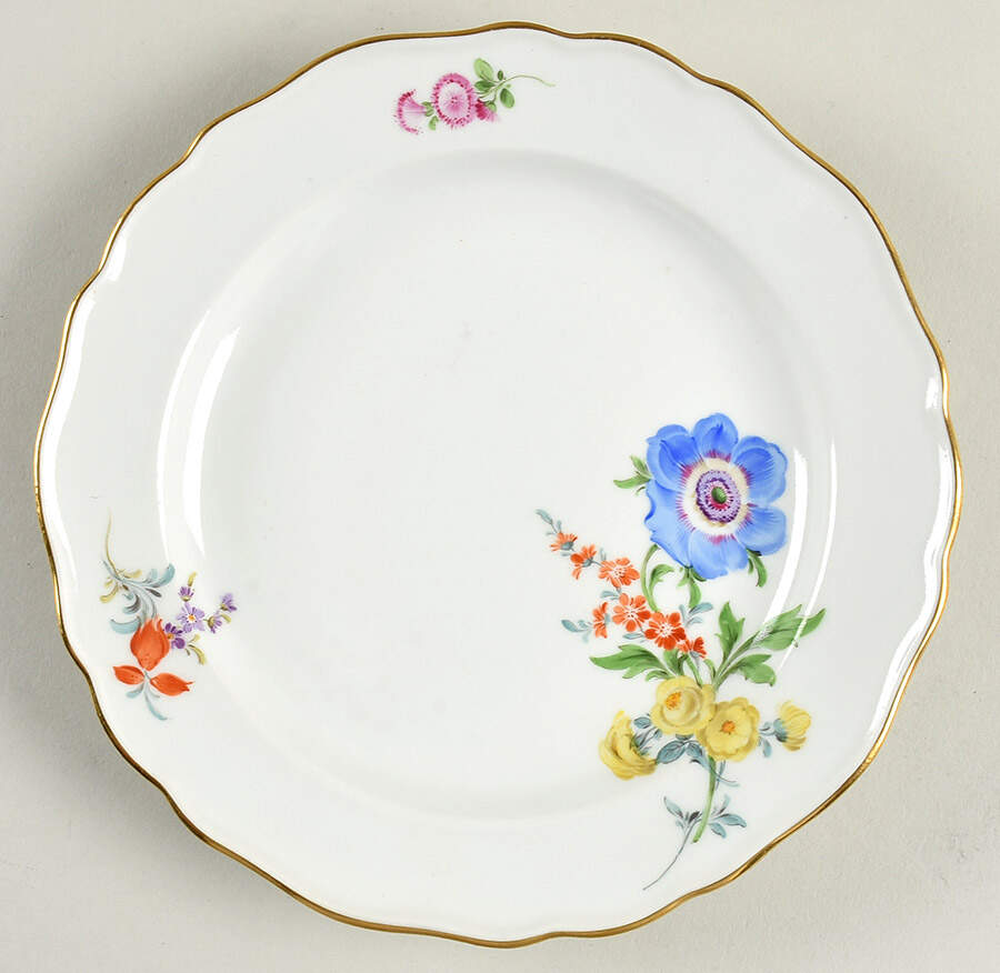 MSS180 Dessert/Pie Plate by Meissen (Germany)-1