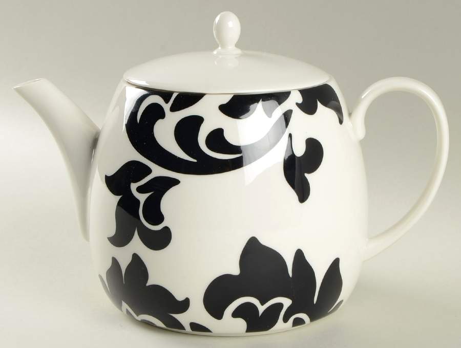 Lisbon Black Teapot & Lid by Martha Stewart-1