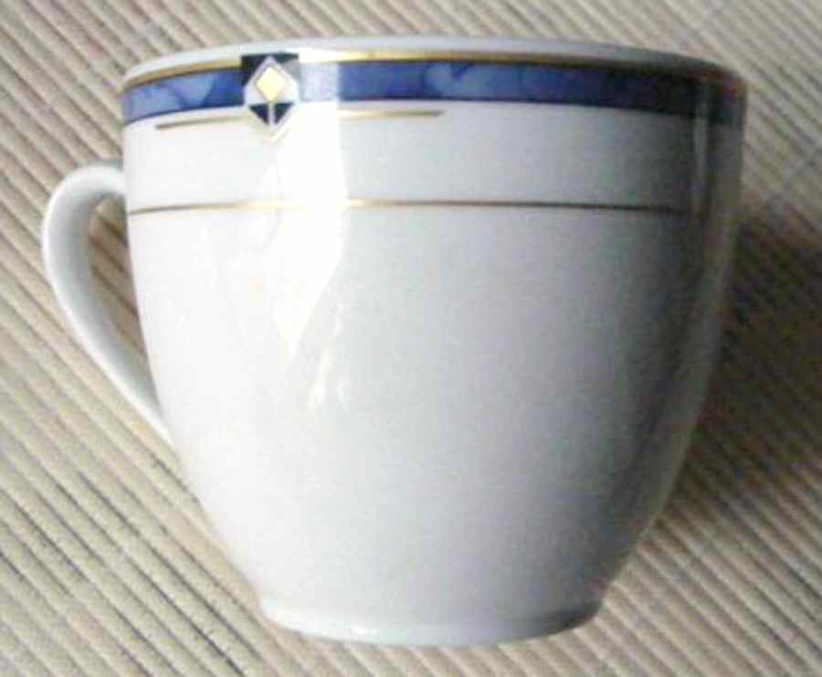 MIT301 Flat Cup by Mitterteich-1