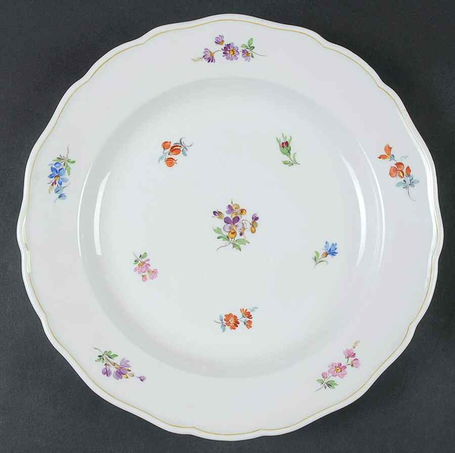 K24L Dinner Plate by Meissen (Germany)-1