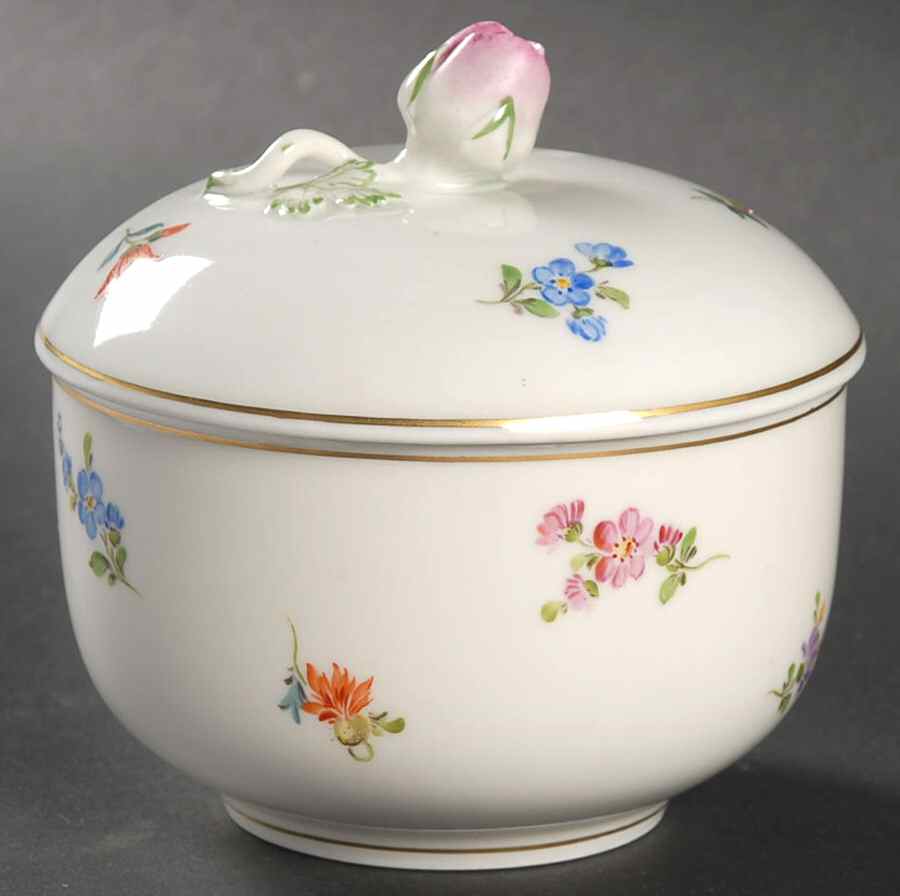 K24L Sugar Bowl & Lid by Meissen (Germany)-1
