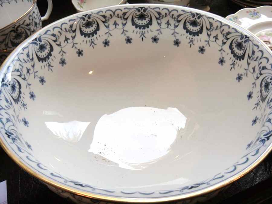 Odeon 9" Oval Vegetable Bowl by Minton-1