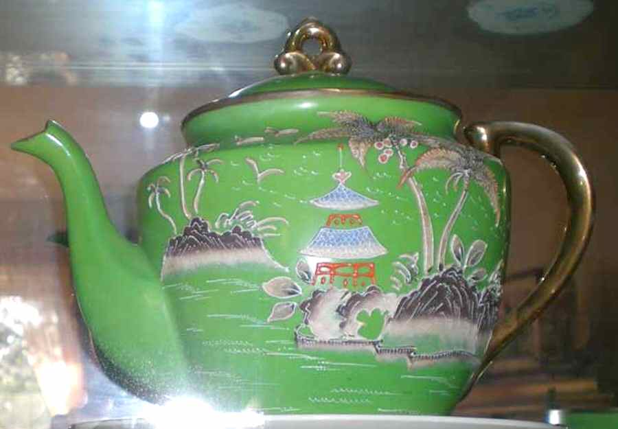 MJ29 Teapot & Lid by M Japan-1
