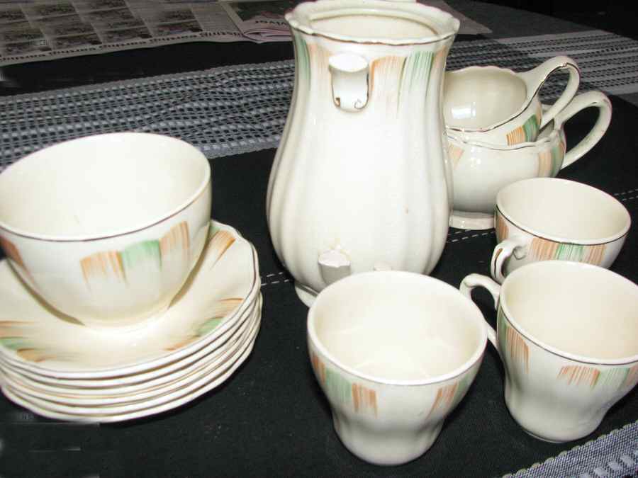 MEK310 Flat Cup & Saucer Set by J & G Meakin-1