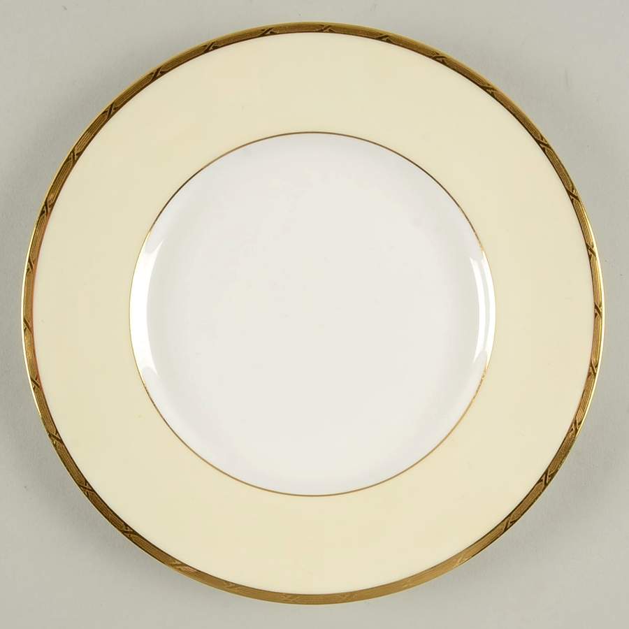 H2771CR Luncheon Plate by Minton-1
