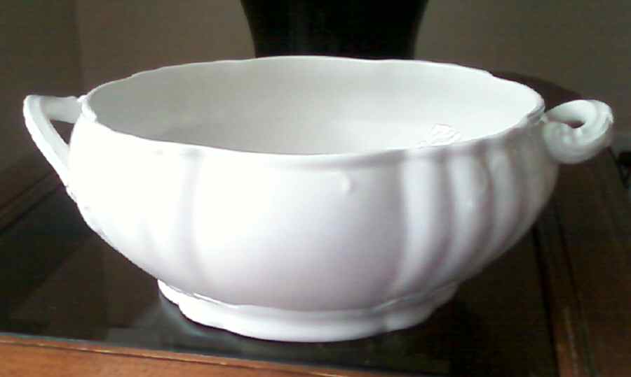 MAD238 Tureen No Lid by John Maddock & Sons-1