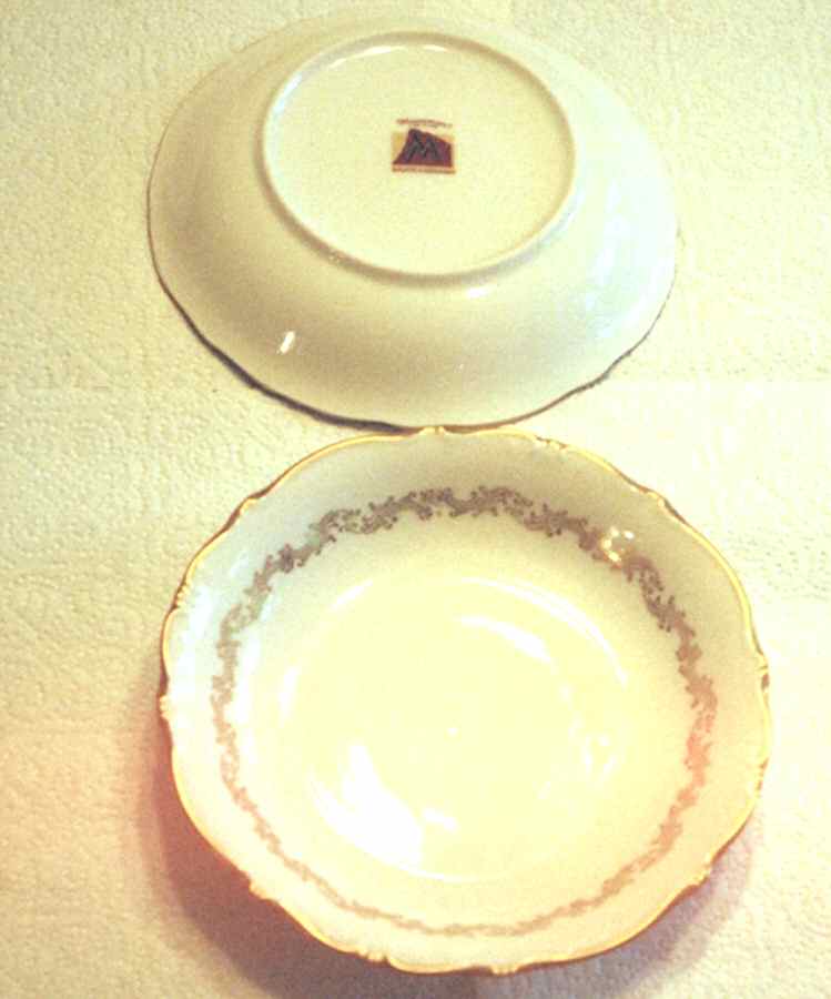Golden Wreath Coupe Soup Bowl by Meissmen-1