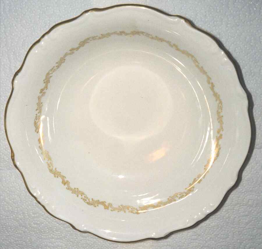 Golden Wreath 9" Round Vegetable Bowl by Meissmen-1