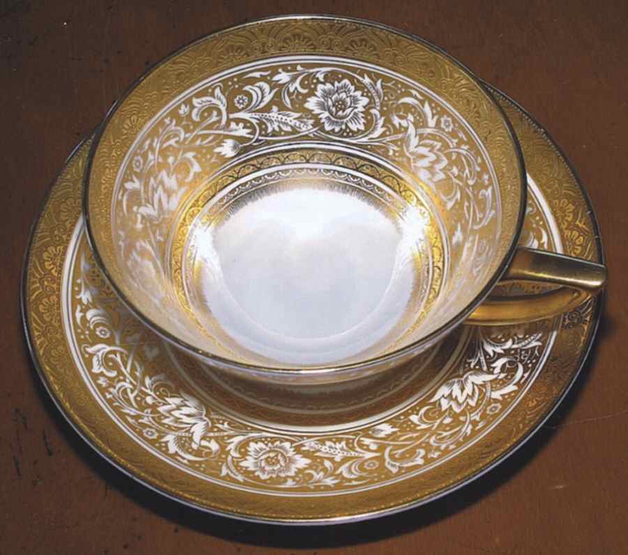 H4929 Footed Cup & Saucer Set by Minton-1