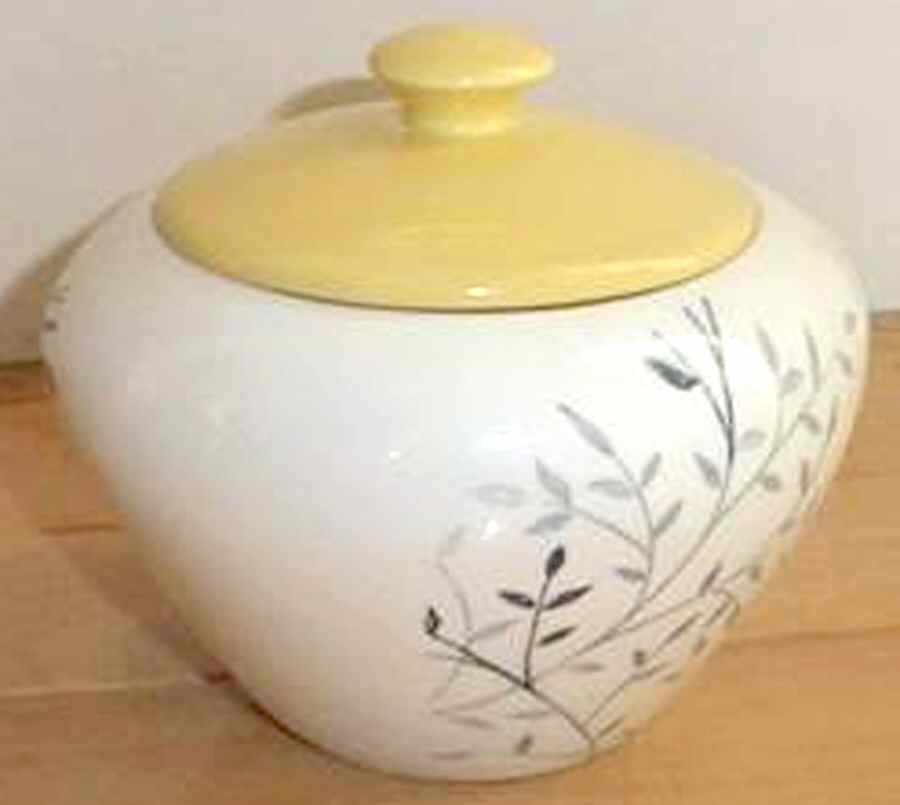 South Seas Sugar Bowl & Lid by J & G Meakin-1