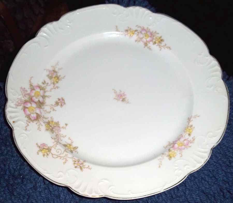 MEG16 Dinner Plate by Merkelsgrun-1