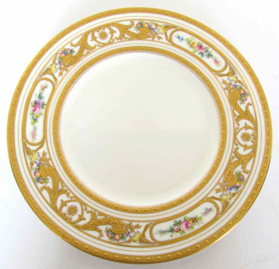 H2765 Dinner Plate by Minton-1
