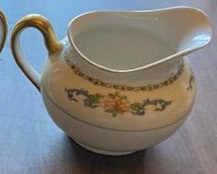 MEI1166 Creamer by Meito-1