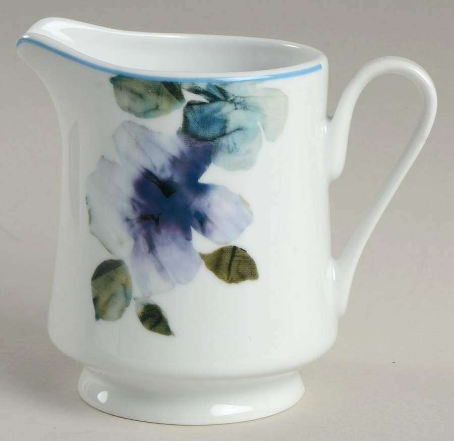Paradise Bloom Creamer by Mikasa-1
