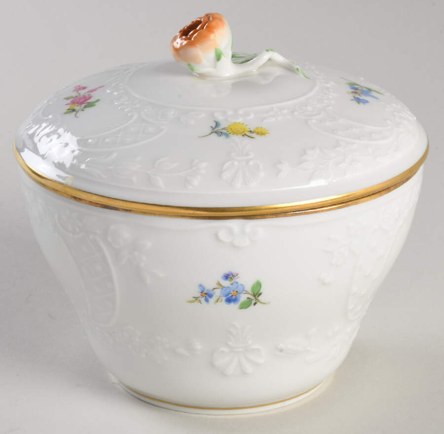 MSS192 Oversize Sugar Bowl & Lid by Meissen (Germany)-1