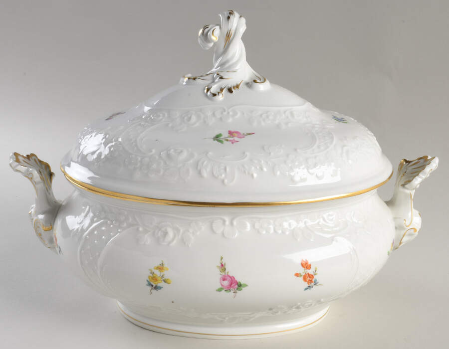 MSS192 Oval Covered Vegetable by Meissen (Germany)-1