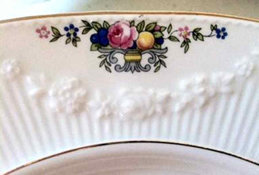 ST KILDA 13" Oval Serving Platter by J & G Meakin-1