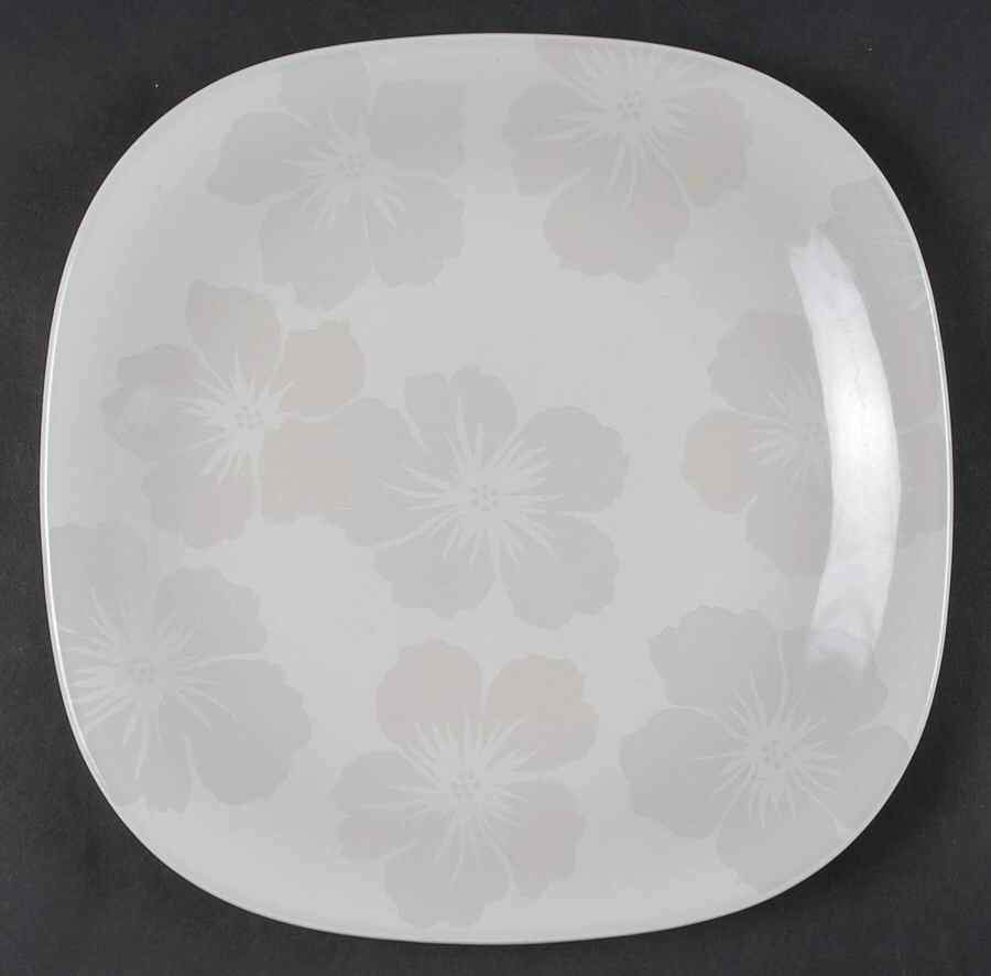 Tender Blooms Dinner Plate by Mikasa-1