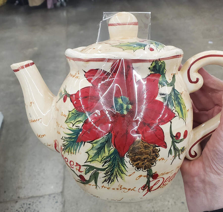 Noel Teapot & Lid by Maxcera Corp-1